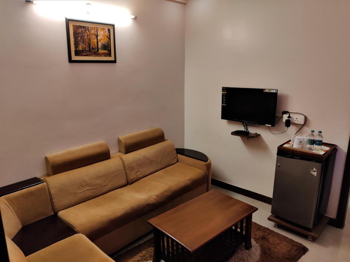 Metro Plaza Hotel Mangalore Esterno foto