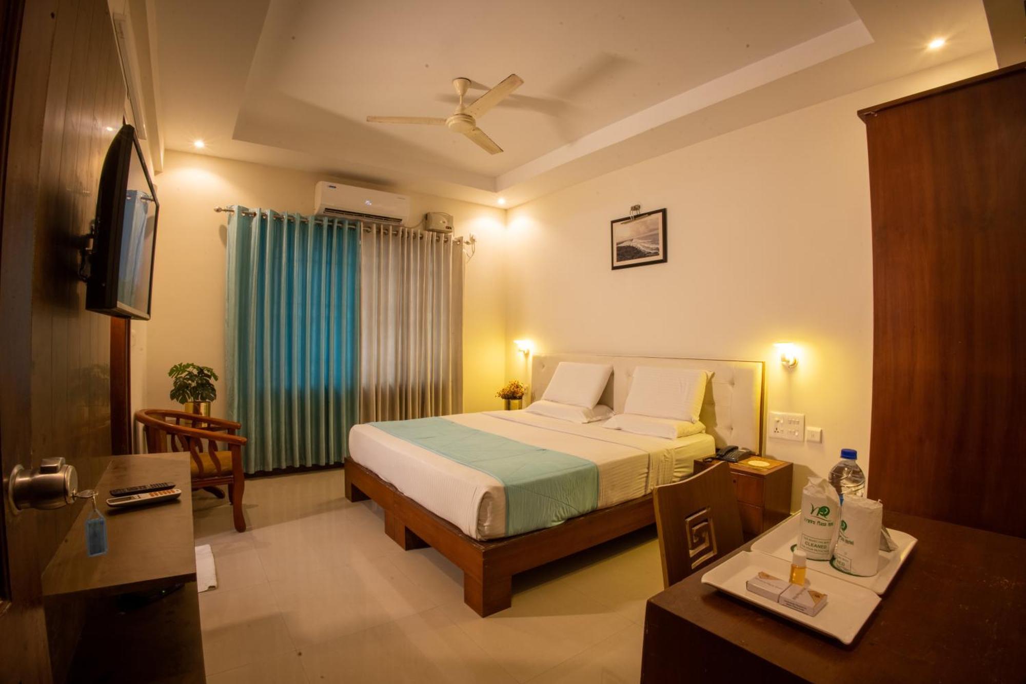 Metro Plaza Hotel Mangalore Esterno foto
